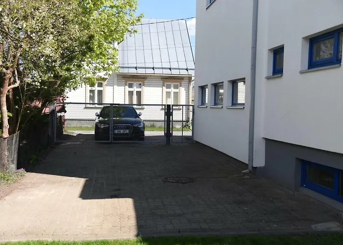 Luha Private House *